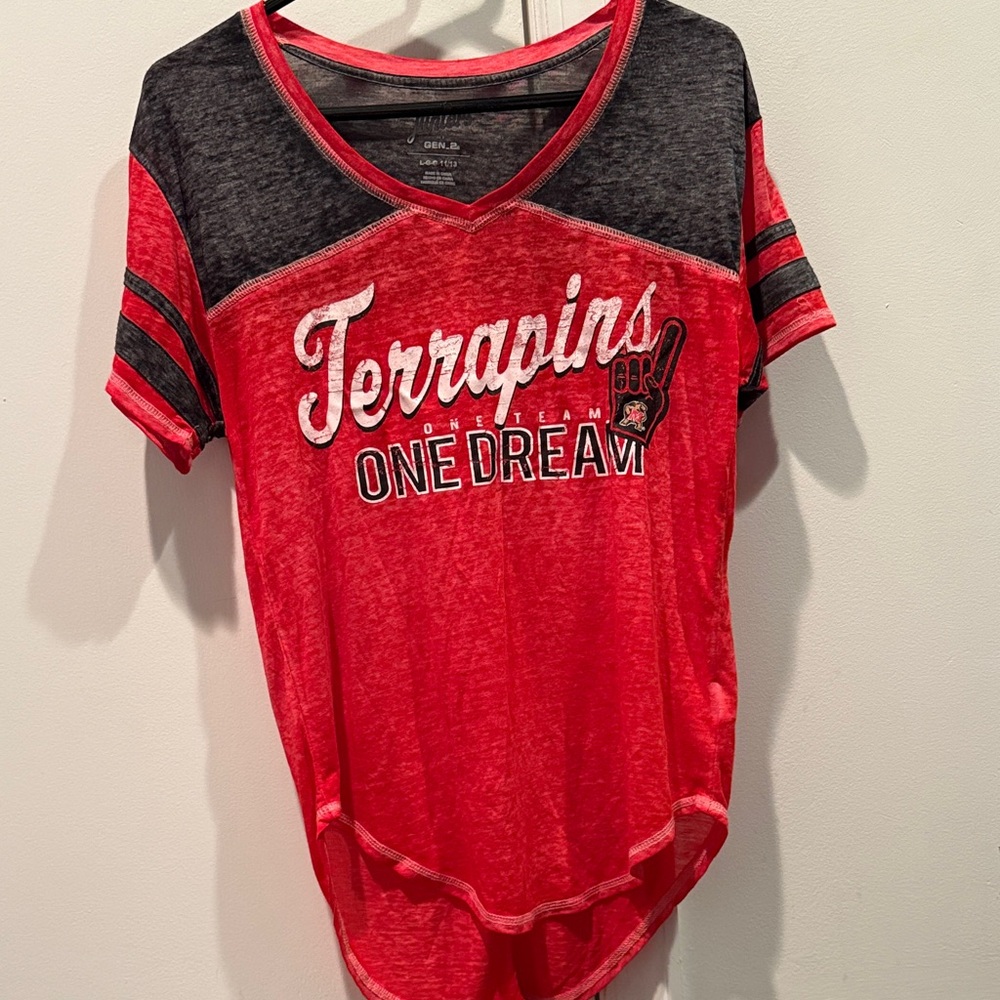 Black and red Univ. of Maryland tshirt. Size lg (11/13)